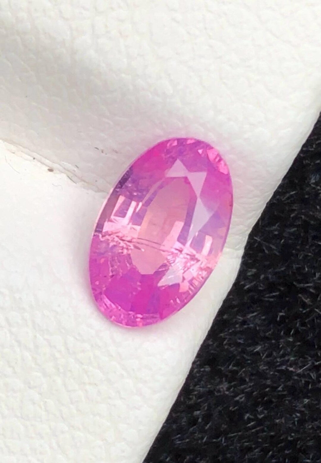 Padparadscha Sapphire 1.28ct Faceted, oval — Natural Orange-pink Gemstone - photo 1