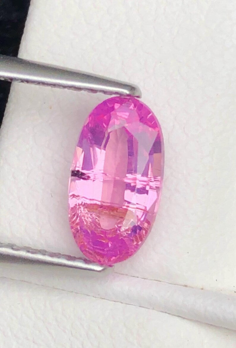 Padparadscha Sapphire 1.28ct Oval faceted — Natural Orange-pink Gemstone - photo 4