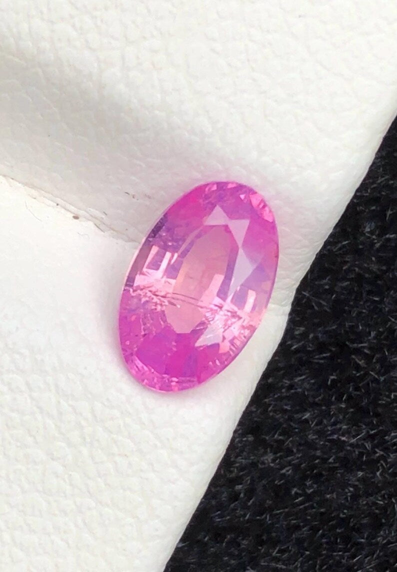 Padparadscha Sapphire 1.28ct Faceted, oval — Natural Orange-pink Gemstone - photo 3