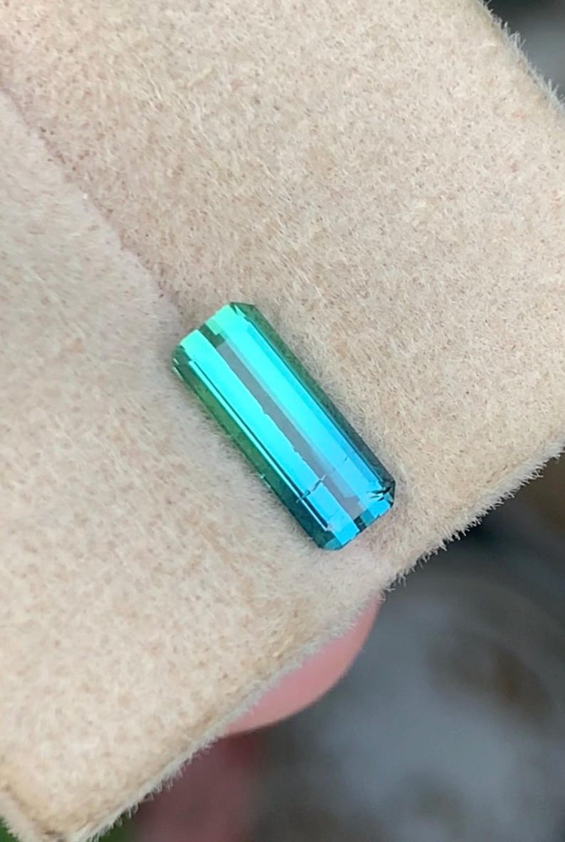 Bi-Color Tourmaline 0.95ct Faceted (rectangular) — Natural Blue & Green Gemstone - photo 5