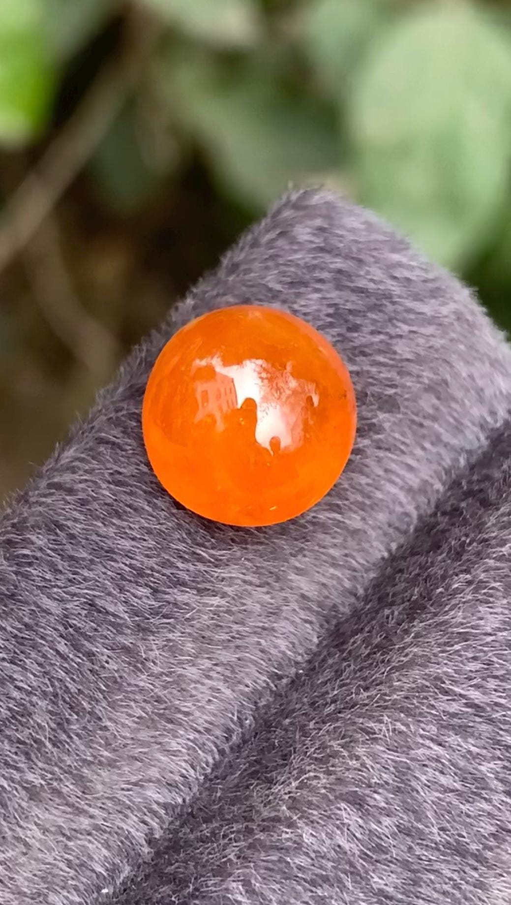 Mandarin Garnet 10.00 ct Cabochon — Natural Intense Orange Gemstone - photo 1