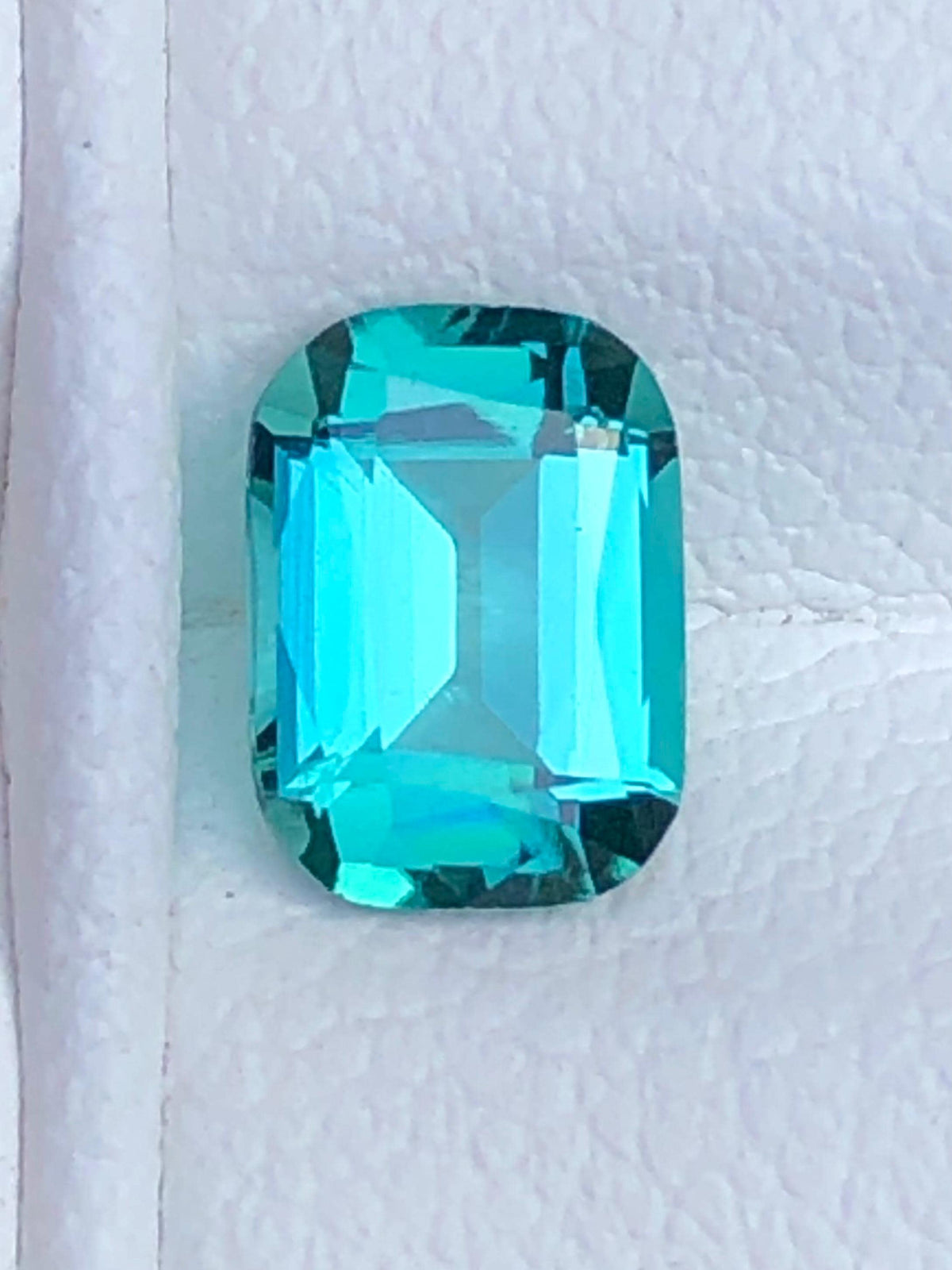 Tourmaline 0.90ct Rectangular — Natural Lagoon teal Gemstone - photo 1