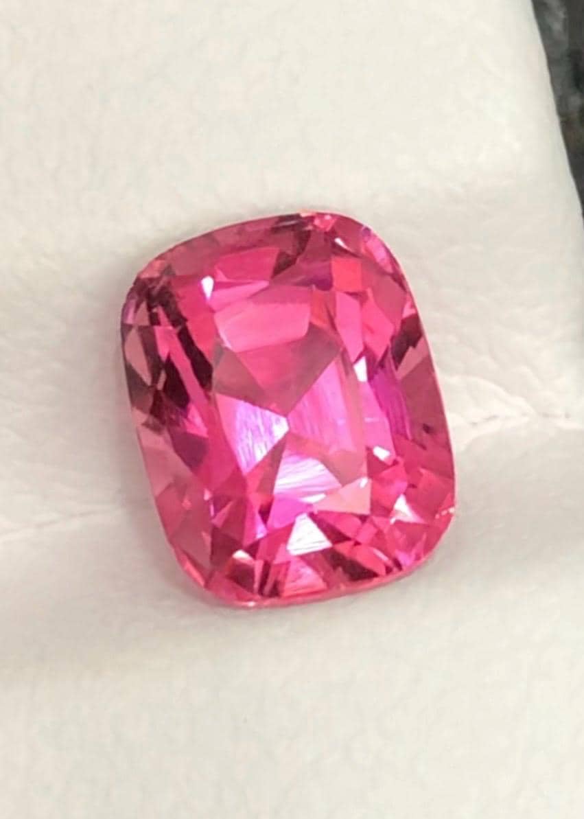 Tourmaline 2.03ct Cushion cut — Natural Hot pink Gemstone - photo 1