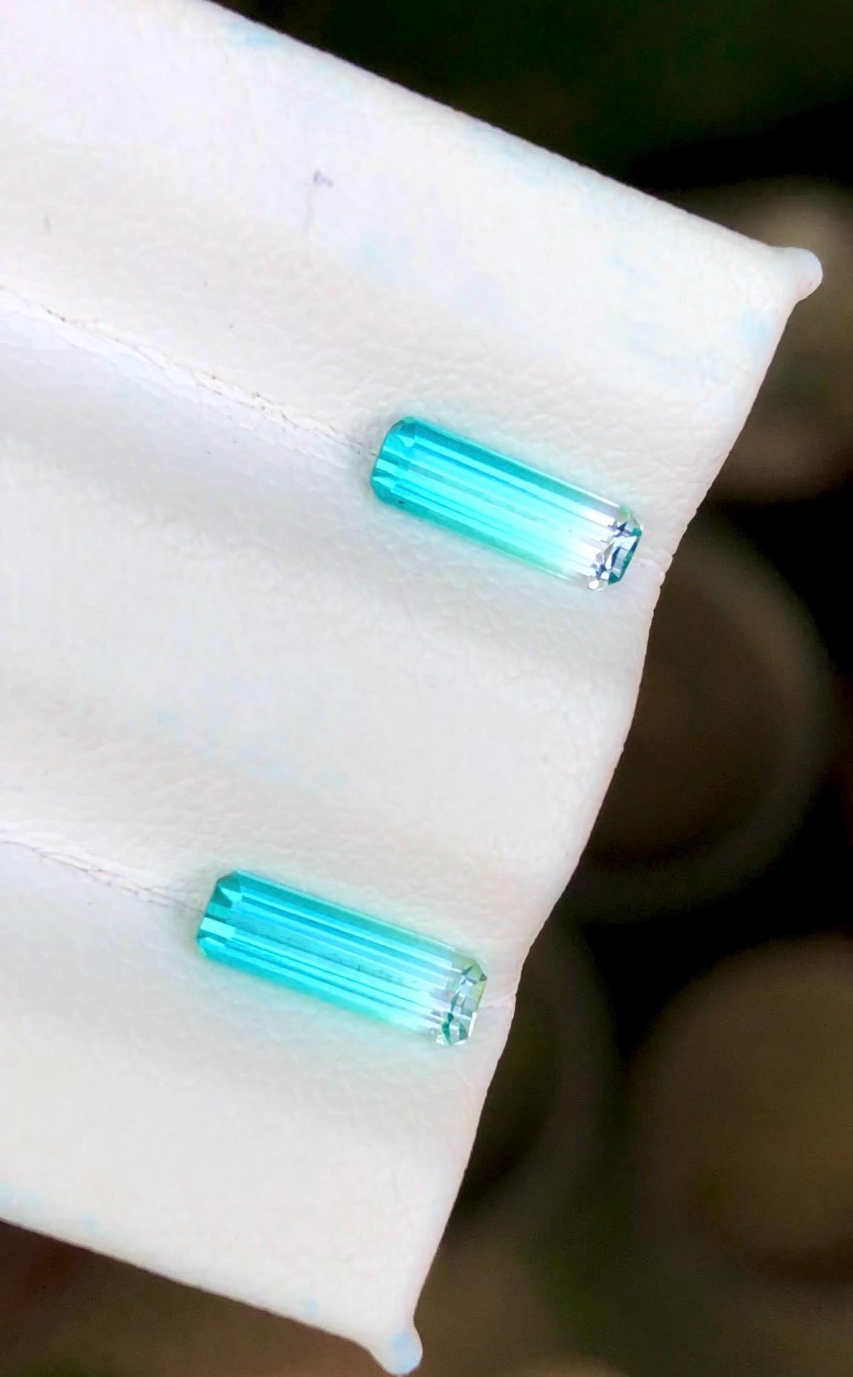 Bi-Color Tourmaline 1.30ct Baguette — Natural Lagoon Gemstone - photo 2