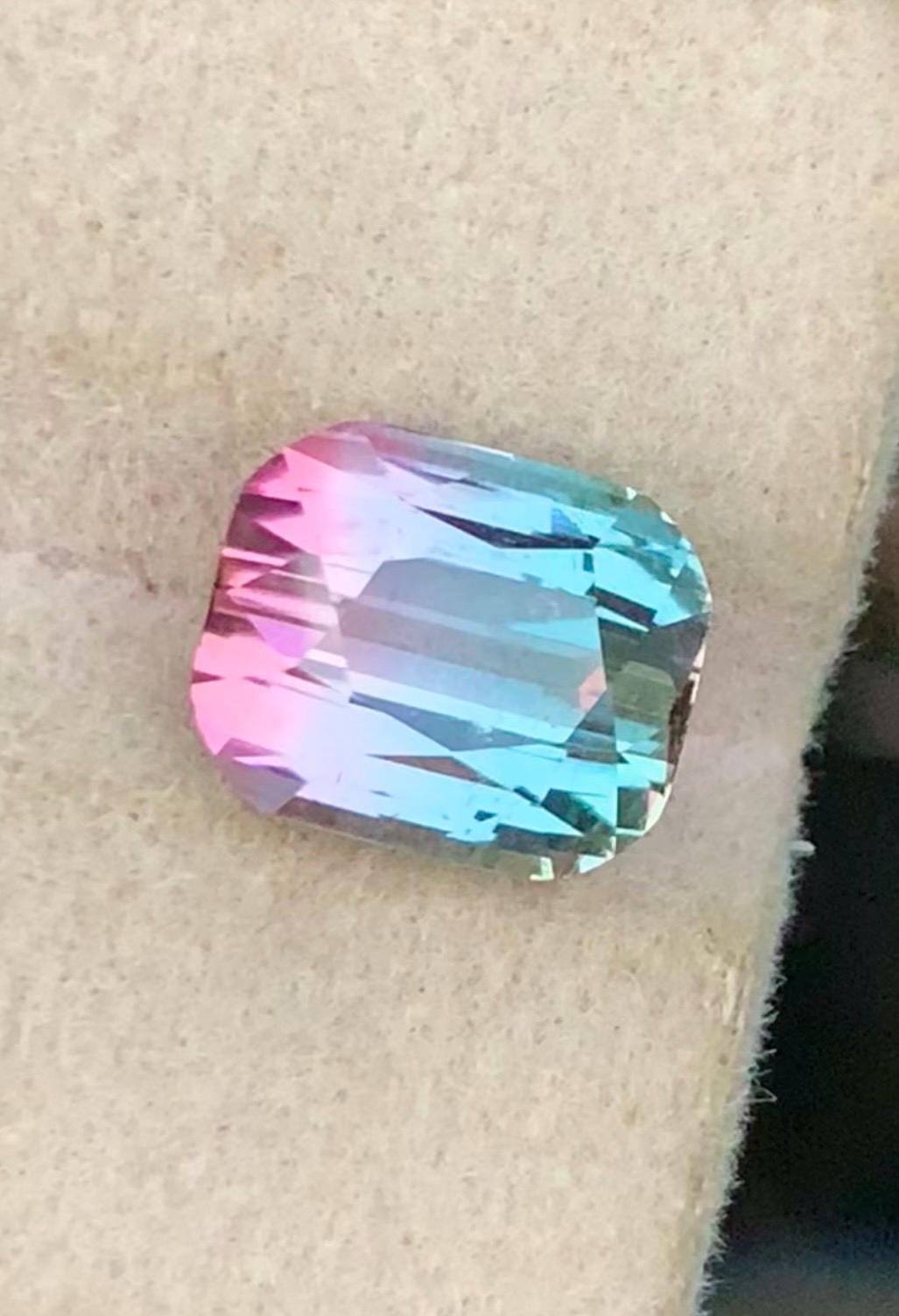 Bi-Color Tourmaline 4.60ct Rectangular — Natural Bi-colour pink & aqua blue Gemstone - photo 1