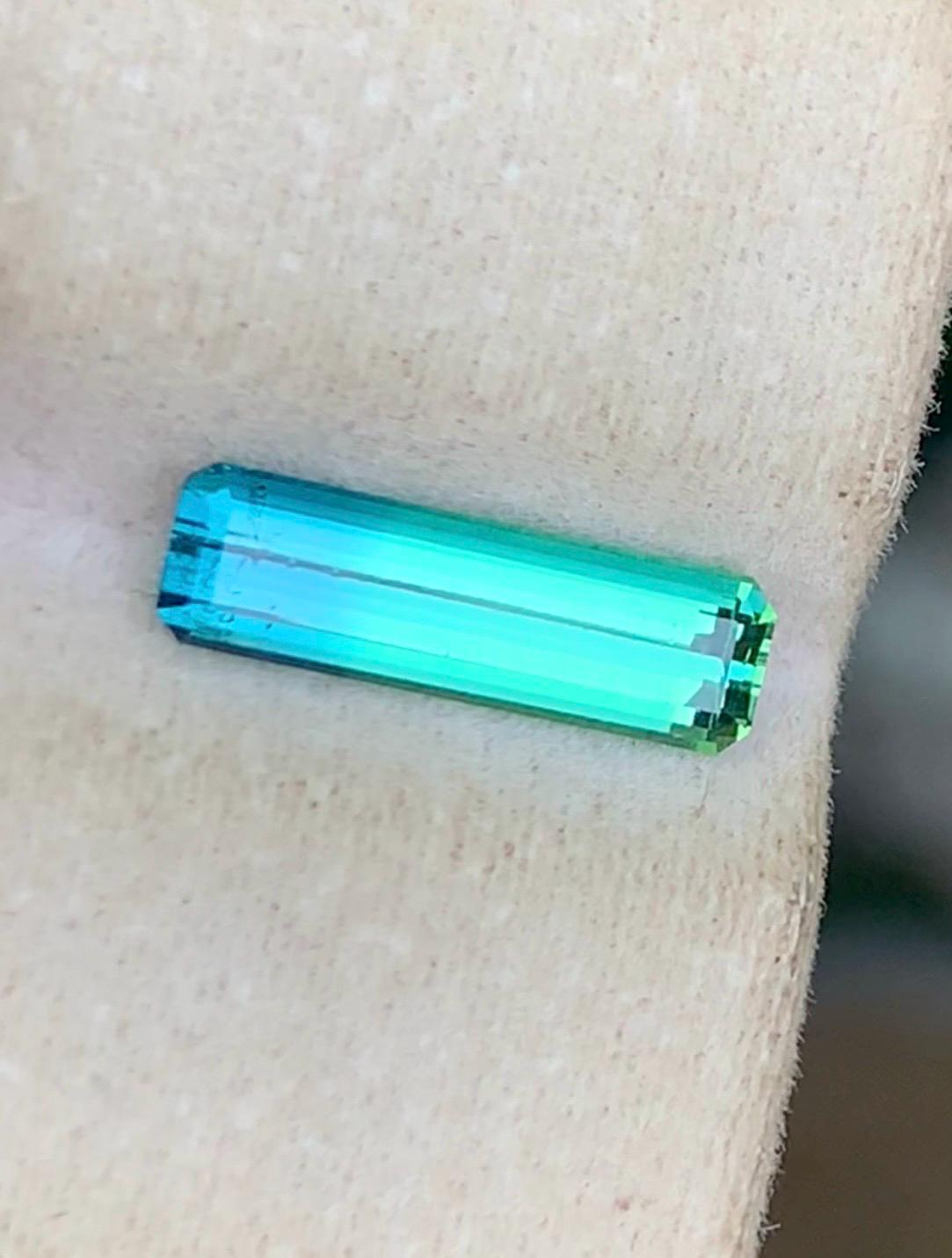 Bi-Color Tourmaline 1.45ct baguette-cut — Natural Blue & Green Gemstone - photo 2