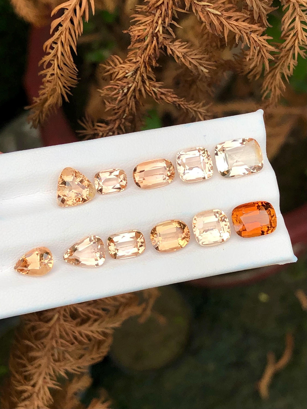 Golden Topaz 26.00ct Cushion — Natural Golden Gemstone - photo 3