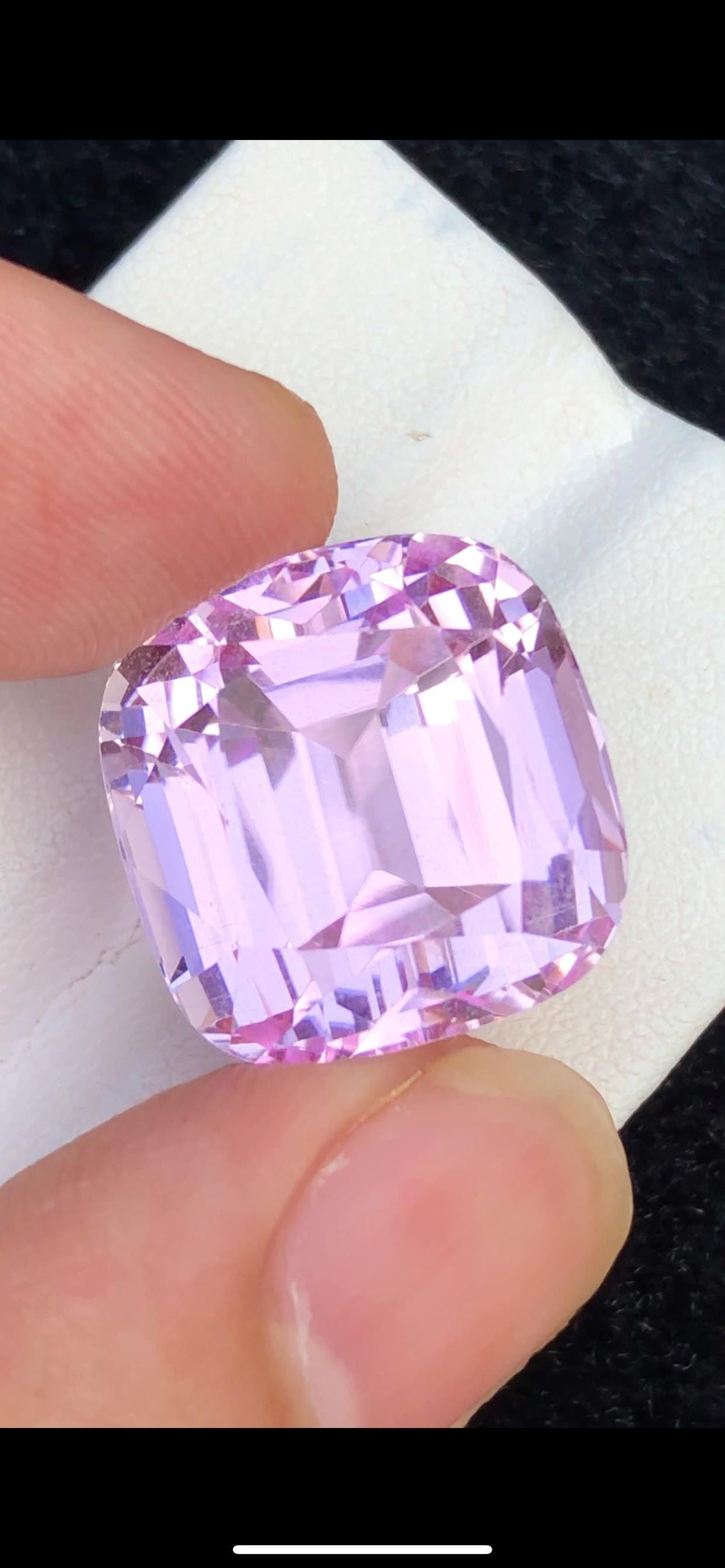 33.05 ct pink kunzite cushion cut, Kunar Afghanistan