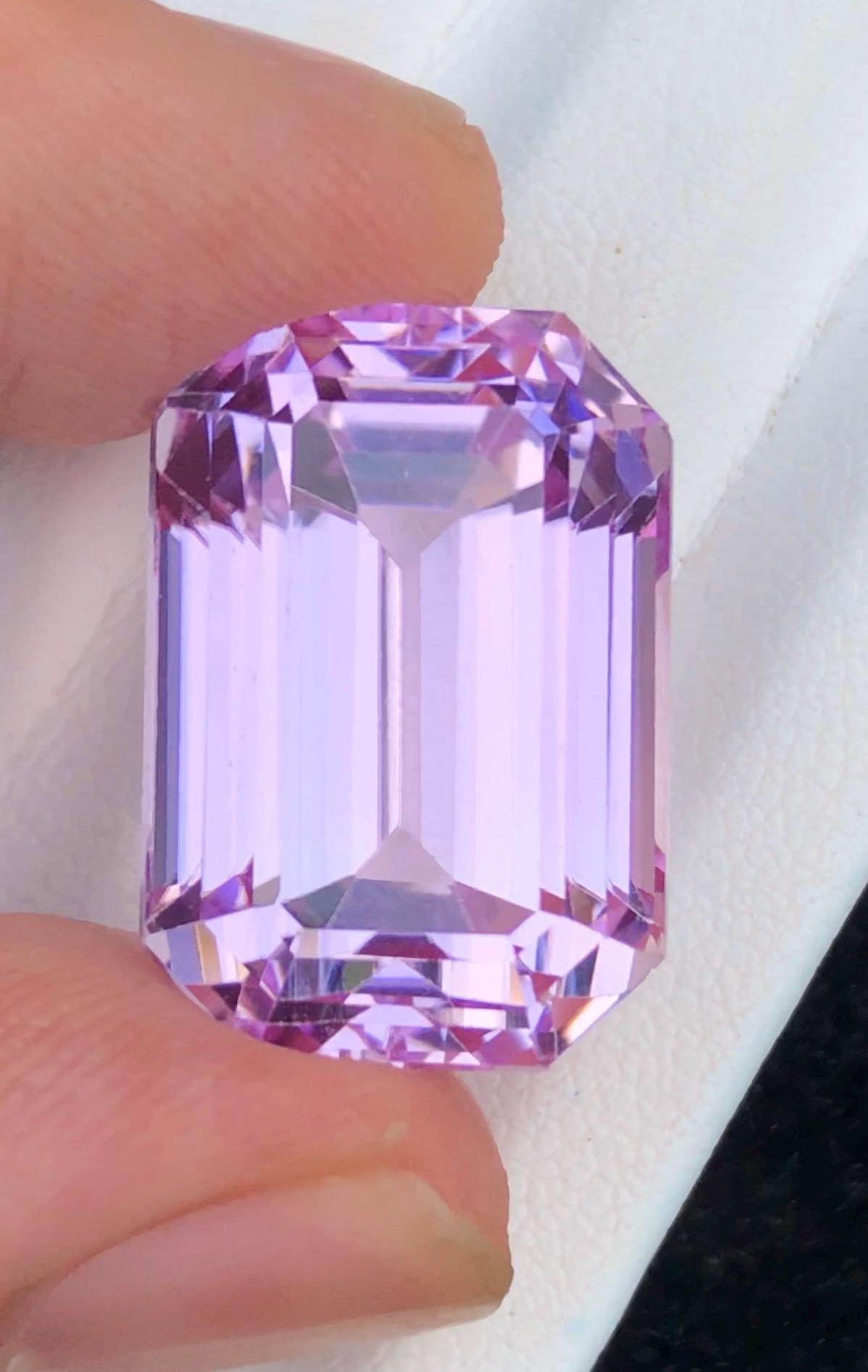 35.71 ct pink kunzite emerald cut, Kunar Afghanistan
