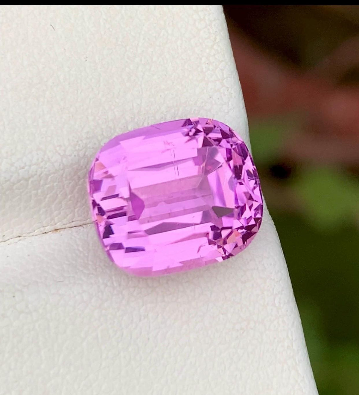 10.12 ct pink kunzite cushion cut, Kunar Afghanistan