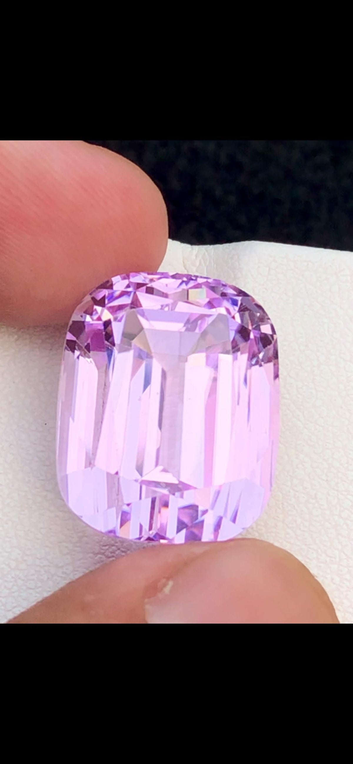 38.80 ct pink kunzite cushion cut, Kunar Afghanistan