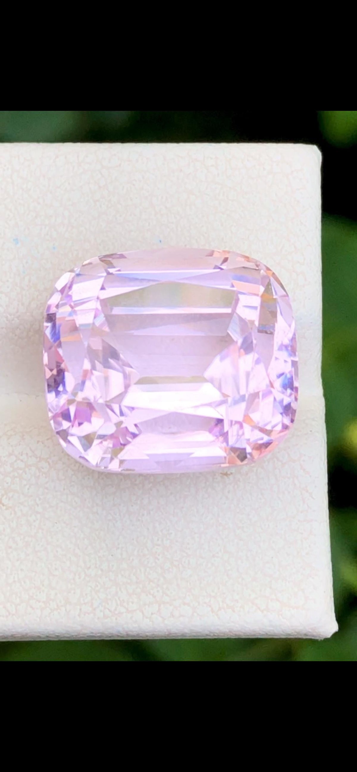 20.90 ct pink kunzite cushion cut, Kunar Afghanistan