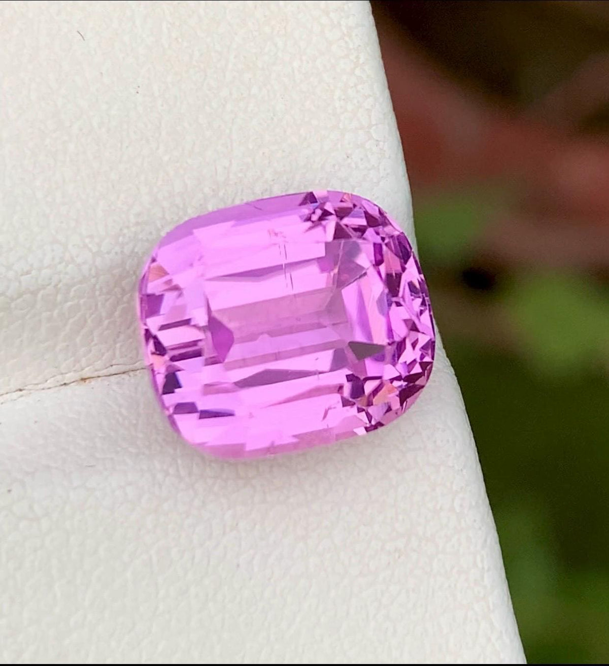 10.12 ct pink kunzite cushion cut, Kunar Afghanistan