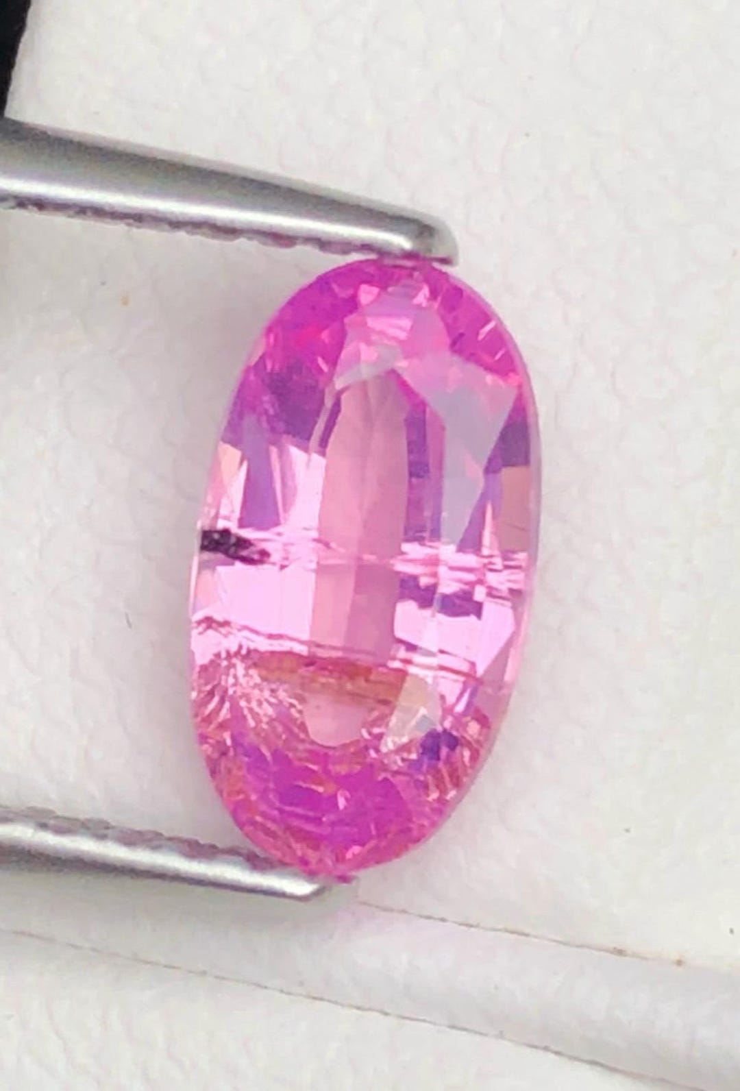 Padparadscha Sapphire 1.28ct Oval faceted — Natural Orange-pink Gemstone - photo 1