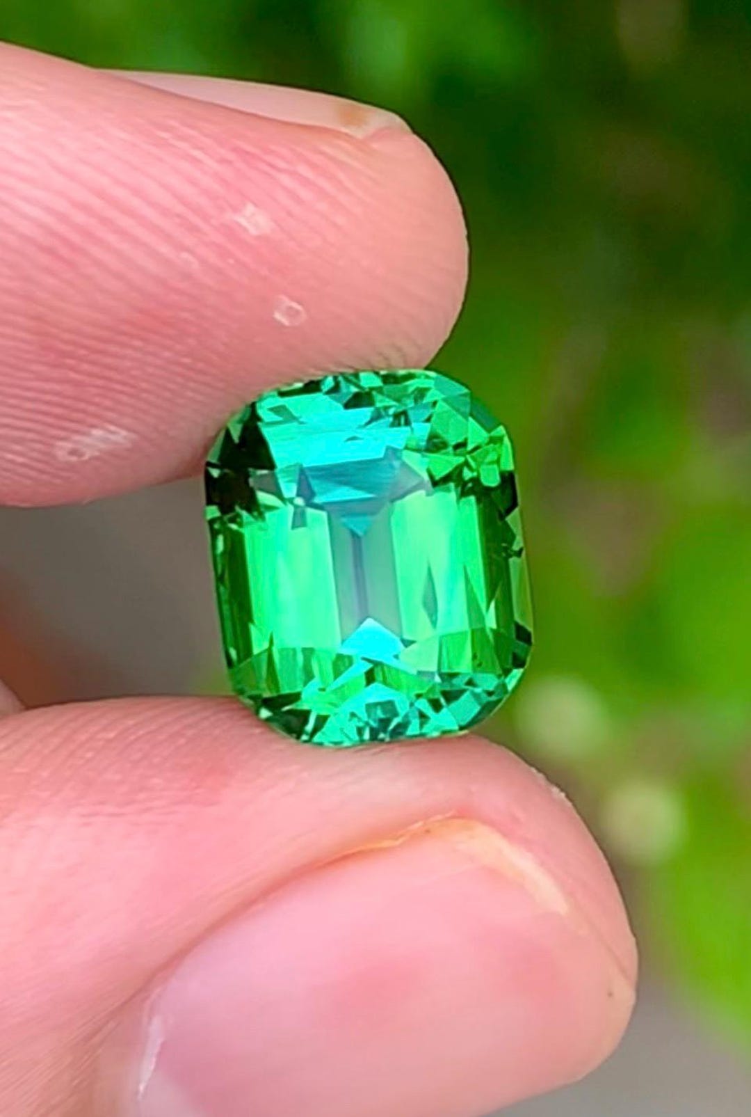 Tourmaline 4.40ct Faceted — Natural Blueish Green Gemstone - photo 1