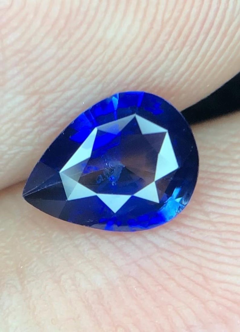 Royal Blue Sapphire 1.00ct Pear-shaped, faceted — Natural Royal blue Gemstone - photo 1
