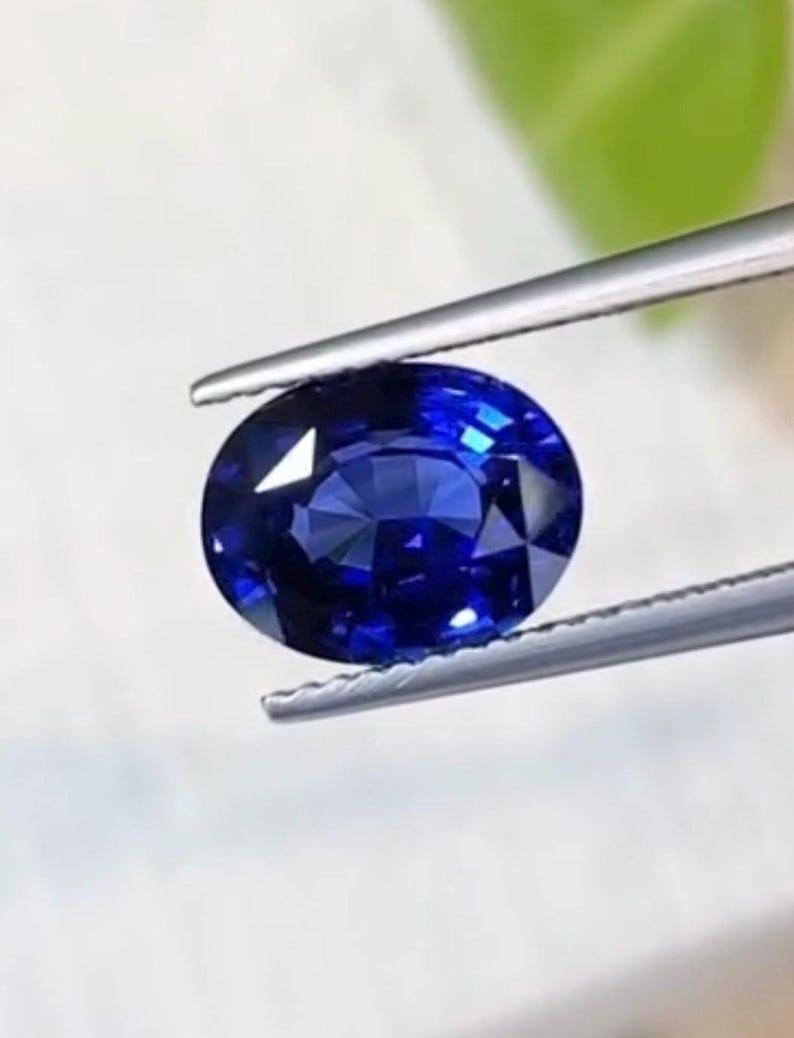 Royal Blue Sapphire 0.70ct Faceted — Natural Royal blue Gemstone - photo 3