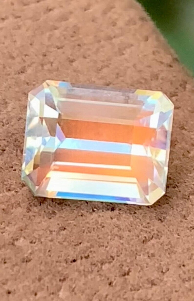 Rainbow Moonstone 1.64ct Octagon — Natural Gemstone - photo 2