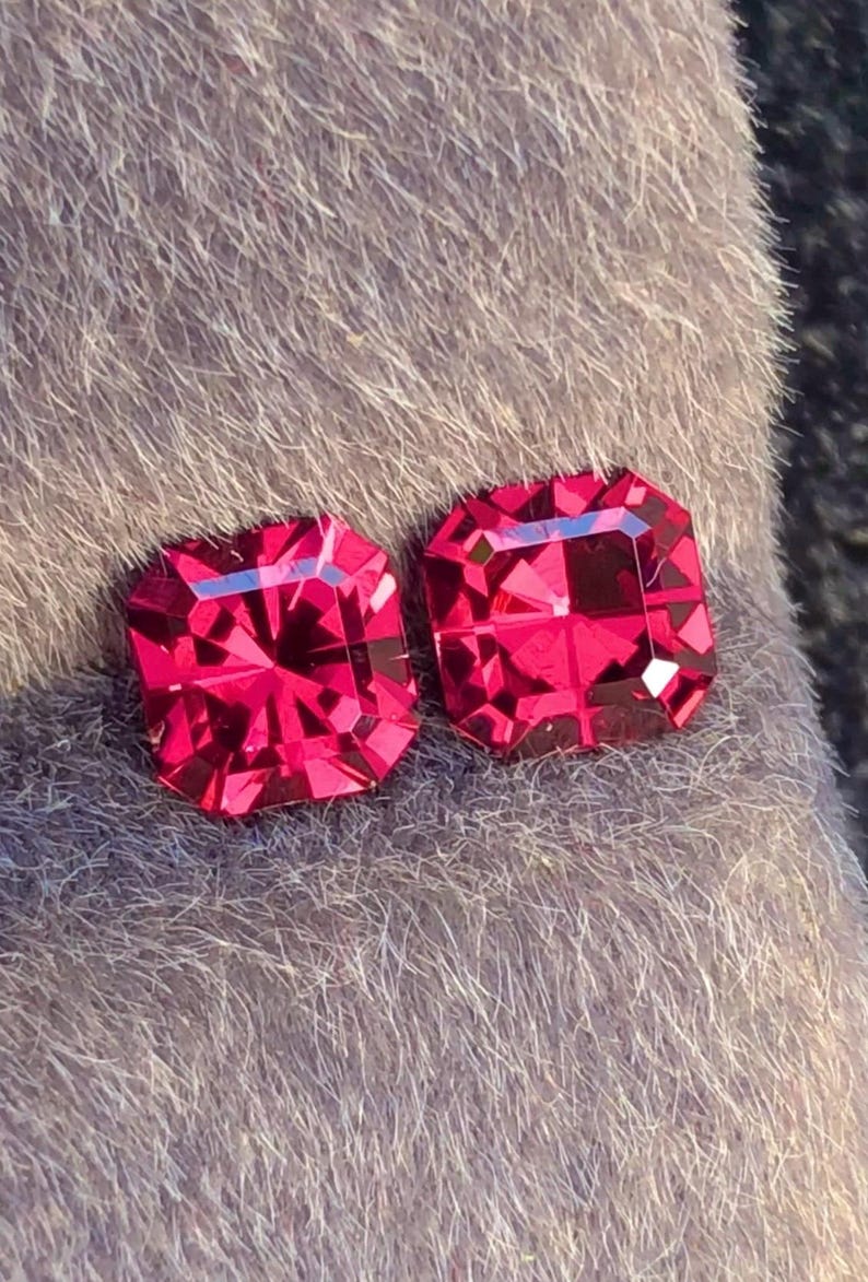 Malaya Garnet 1.60ct Fancy, Faceted — Natural Purplish Pink Gemstone - photo 3