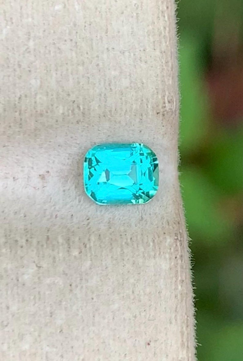 Tourmaline 0.50ct Faceted — Natural Tiffany Lagoon Gemstone - photo 3