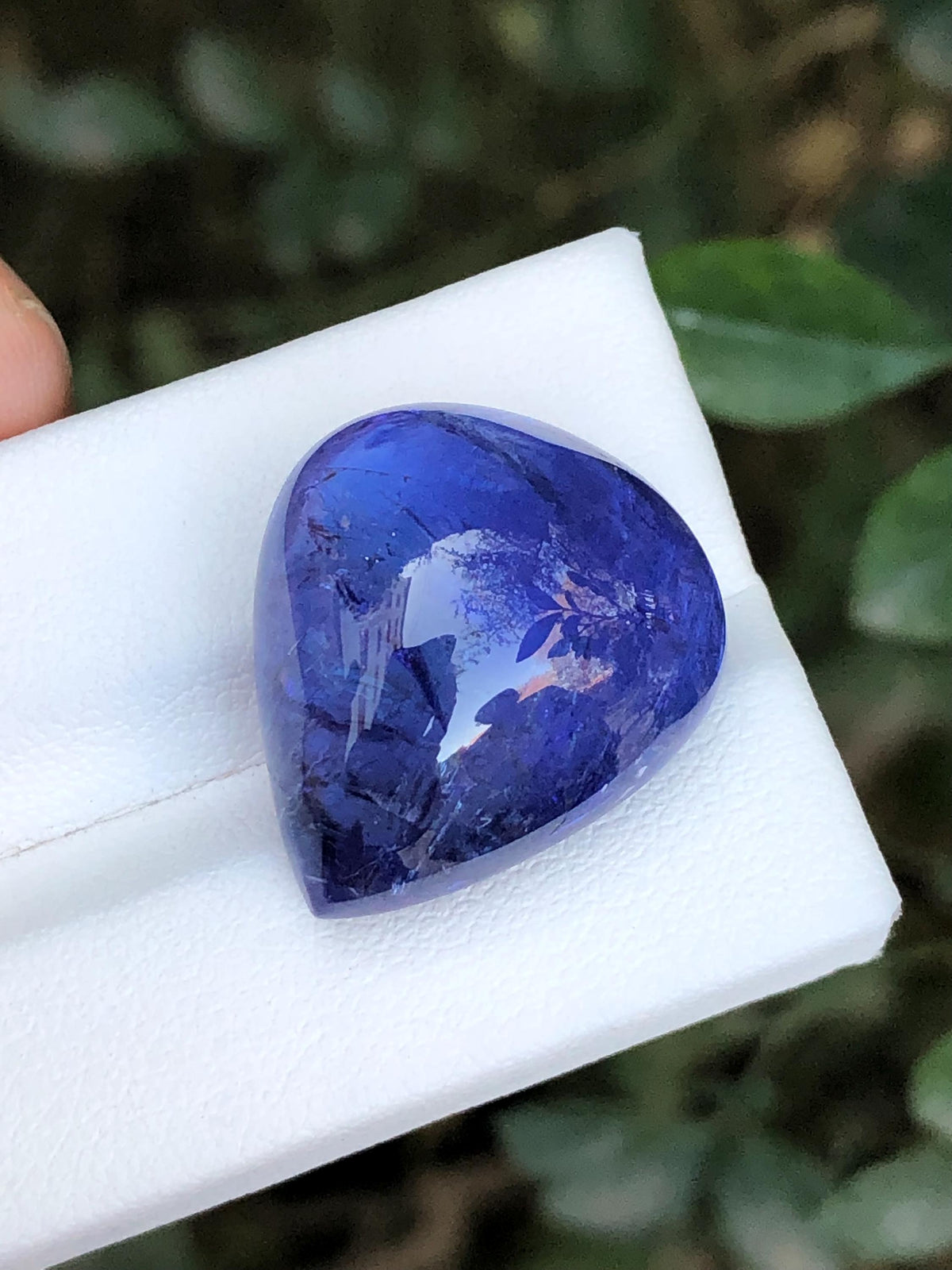 Tanzanite 38.70 ct Pear Cabochon — Natural Blue-Violet Gemstone - photo 1