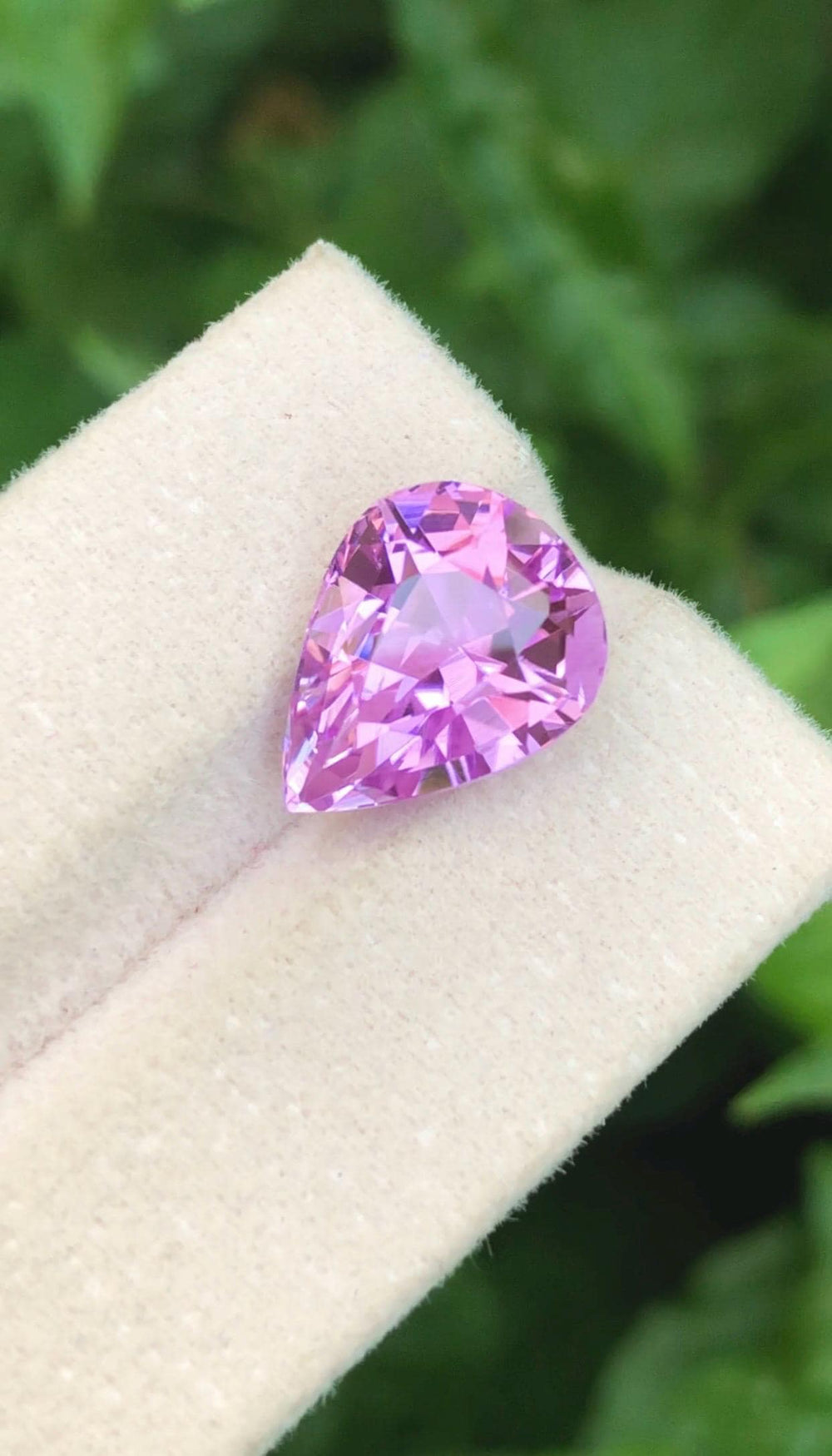 Kunzite 8.40 ct Pear Cut — Natural Pink Gemstone