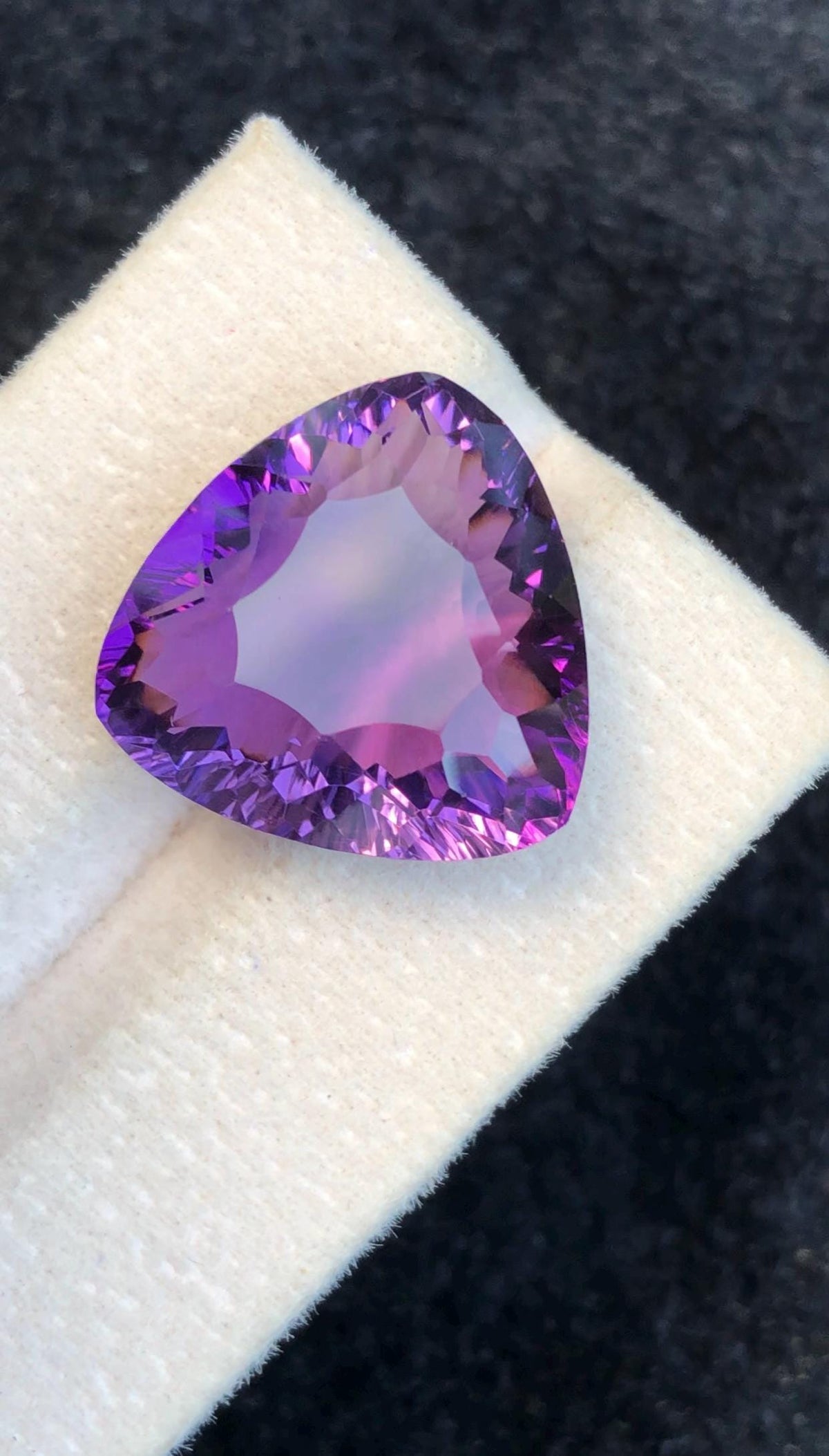 Amethyst 18.70 ct Pear Cut — Natural Deep Purple Gemstone - photo 1