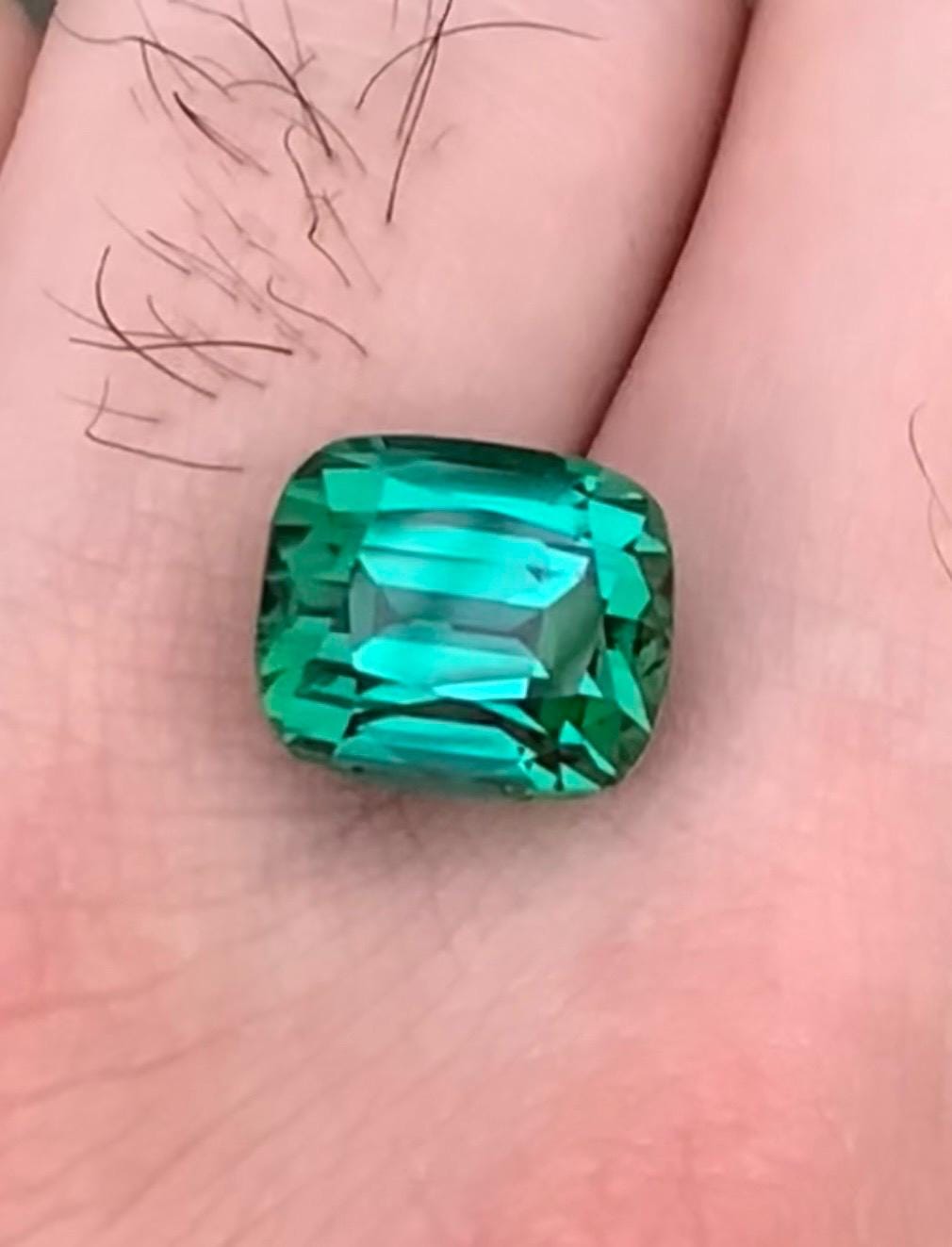Tourmaline 8.00ct Cushion cut — Natural Bluish green Gemstone - photo 2