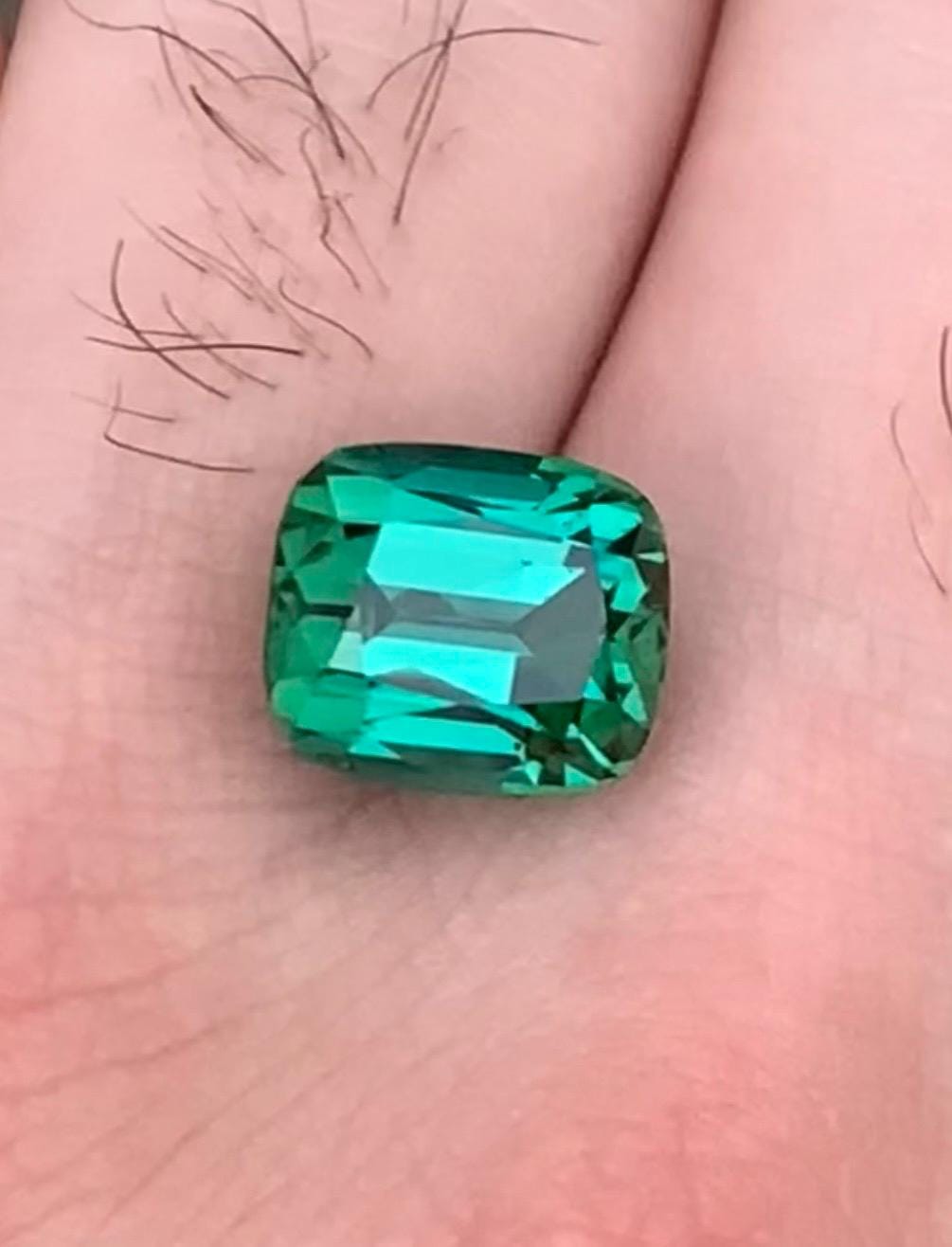 Tourmaline 8.00ct Cushion cut — Natural Bluish green Gemstone - photo 4