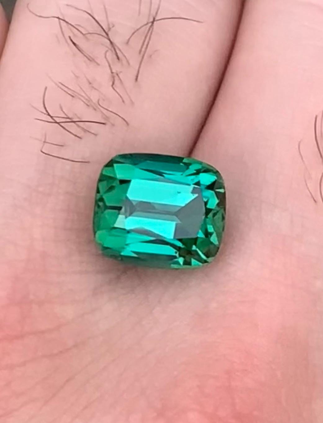 Tourmaline 8.00ct Cushion cut — Natural Bluish green Gemstone - photo 3