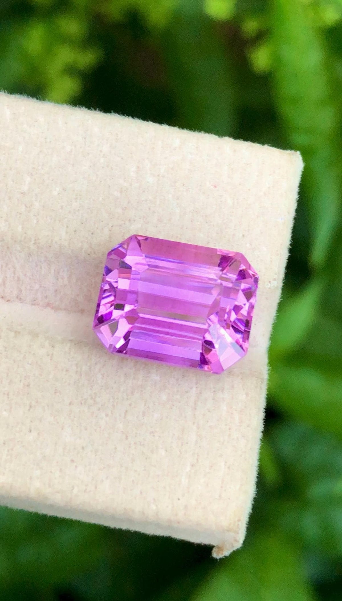Kunzite 9.60 ct Emerald Cut — Natural Deep Pink Gemstone - photo 1