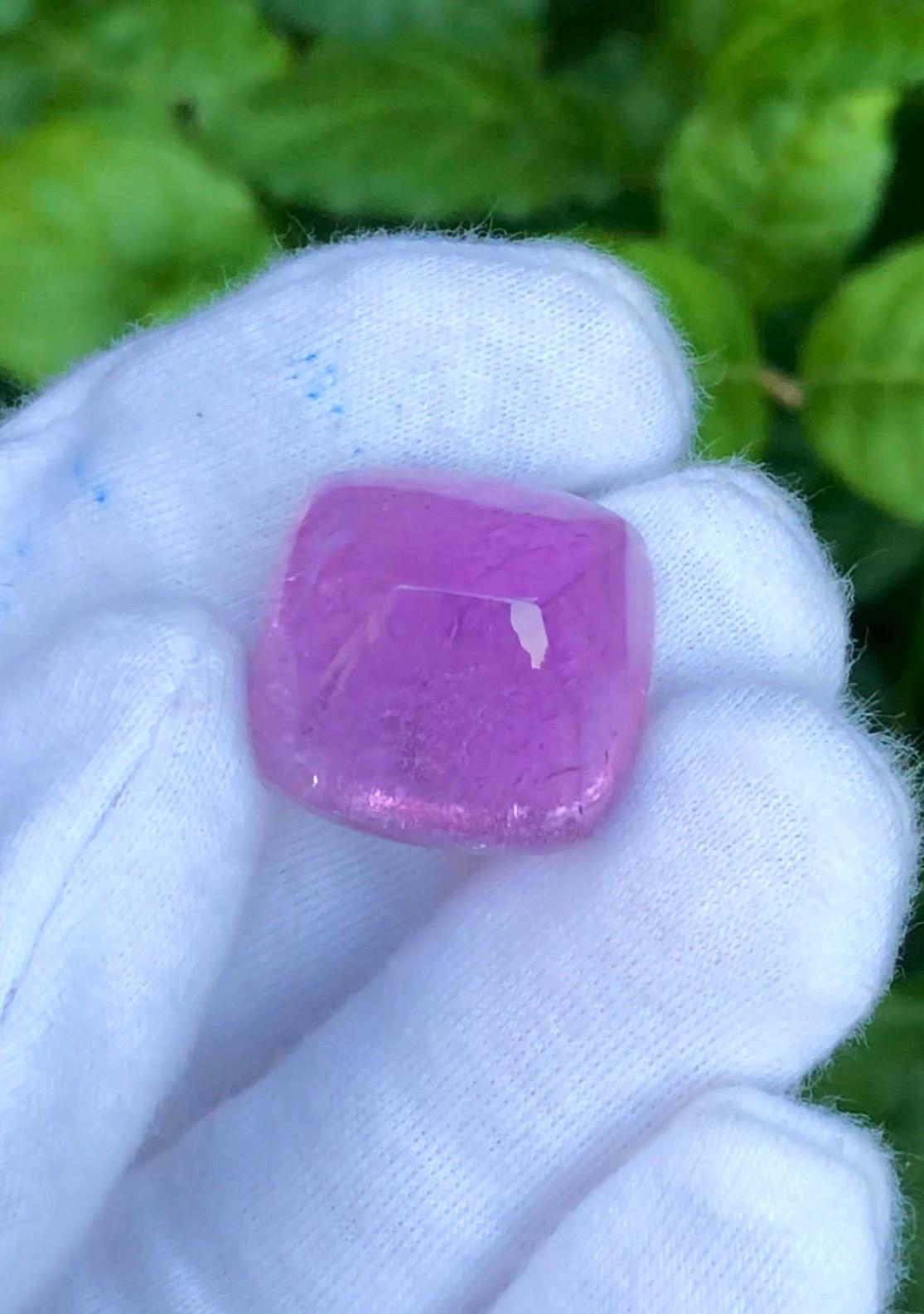 Kunzite 47.00 ct Sugarloaf Cabochon — Natural Pink Gemstone - photo 1