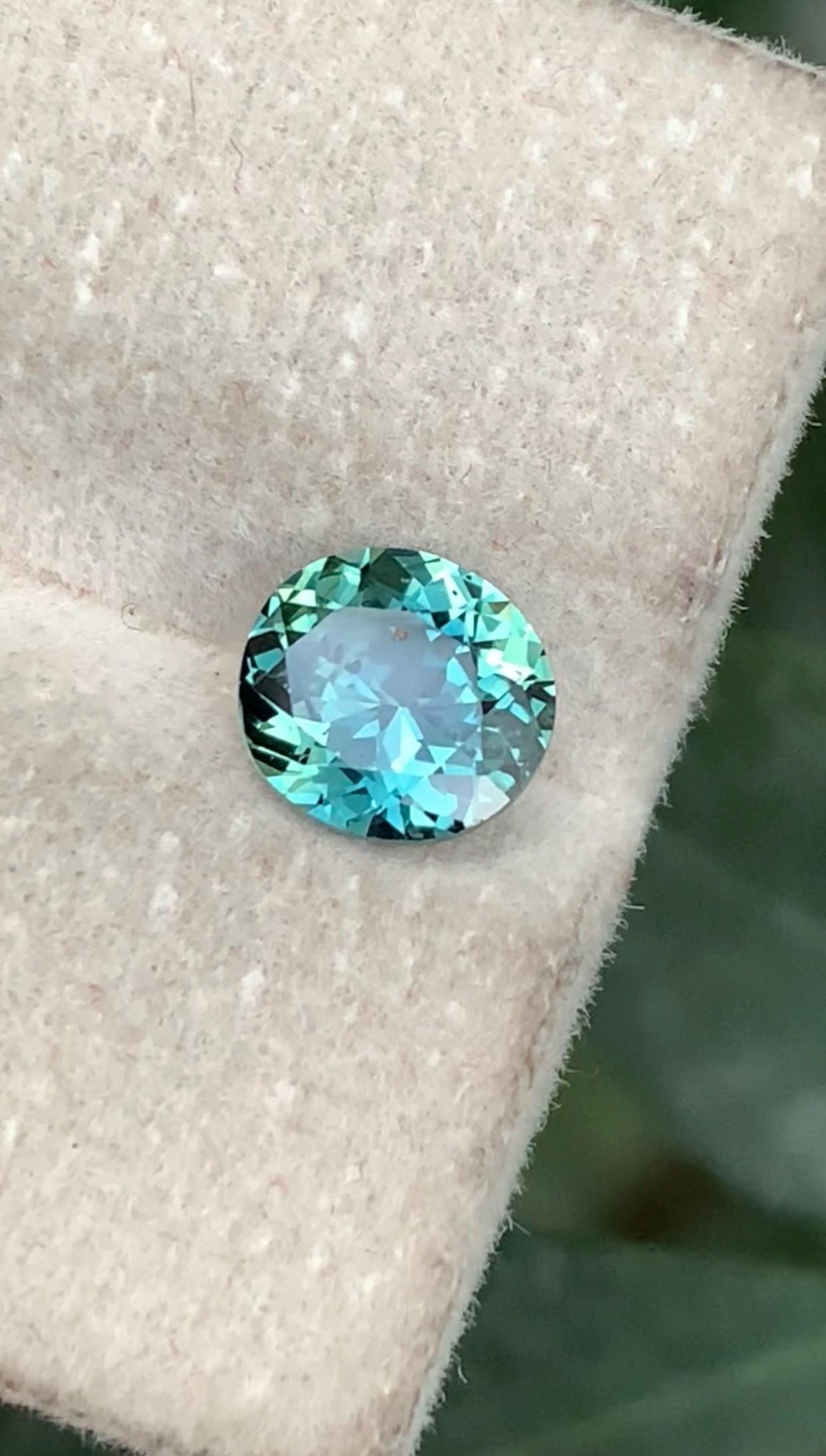 Sapphire 1.45 ct Round Cut — Natural Teal (Blue-Green) Gemstone - photo 1