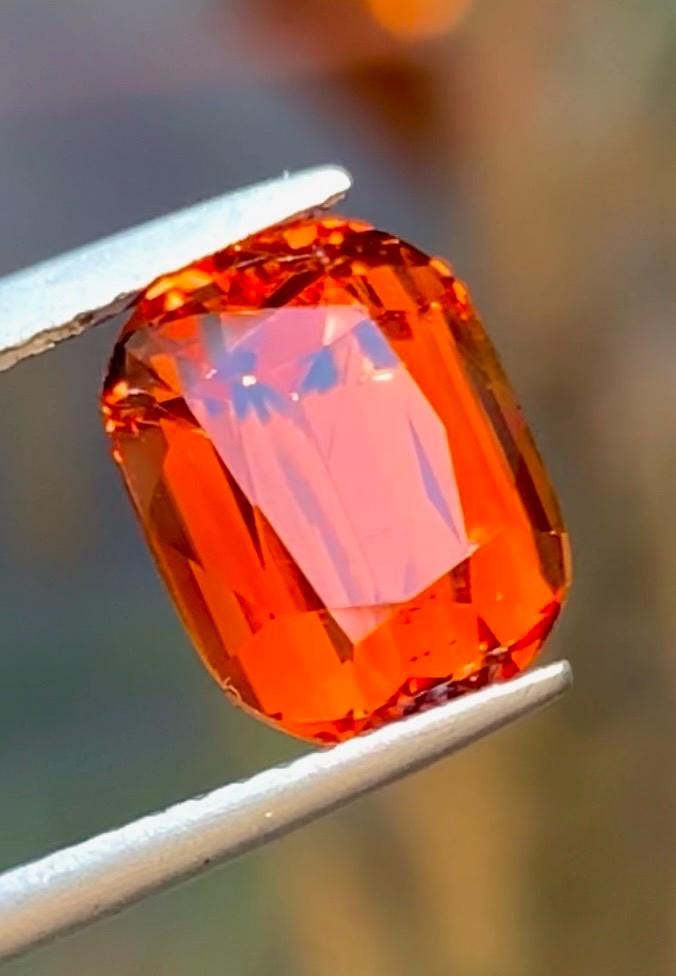 Spessartite Garnet 5.10ct Rectangular — Natural Mandarin orange Gemstone - photo 3