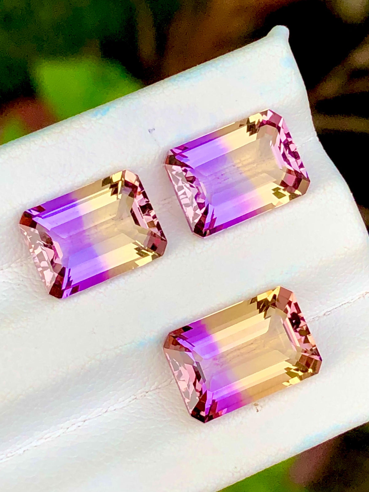 Ametrine 11ct Emerald Cut — Natural Purple & Golden Yellow Gemstone - photo 4