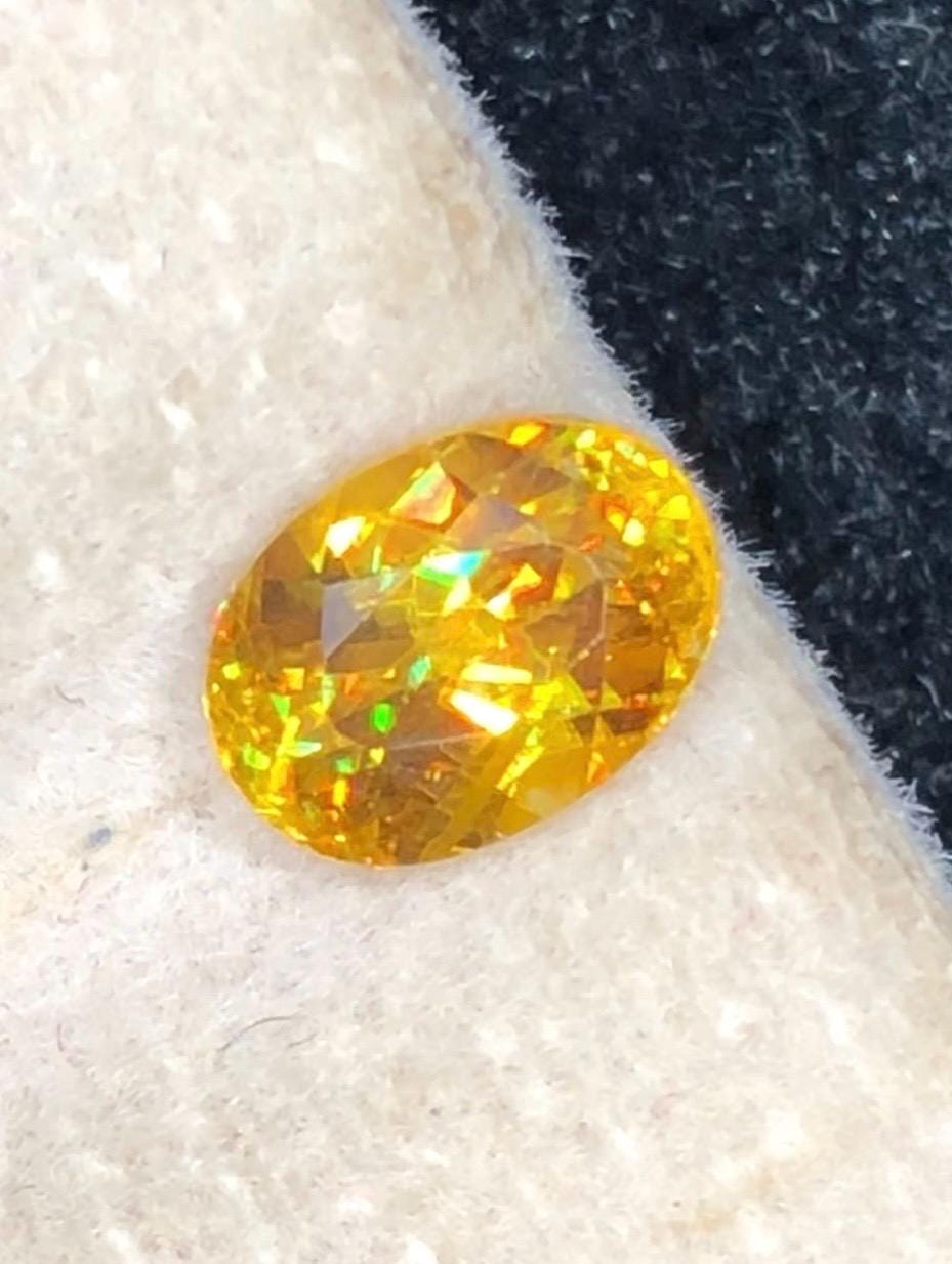 Sphene 1ct Oval — Natural Yellowish Brown Gemstone - photo 1