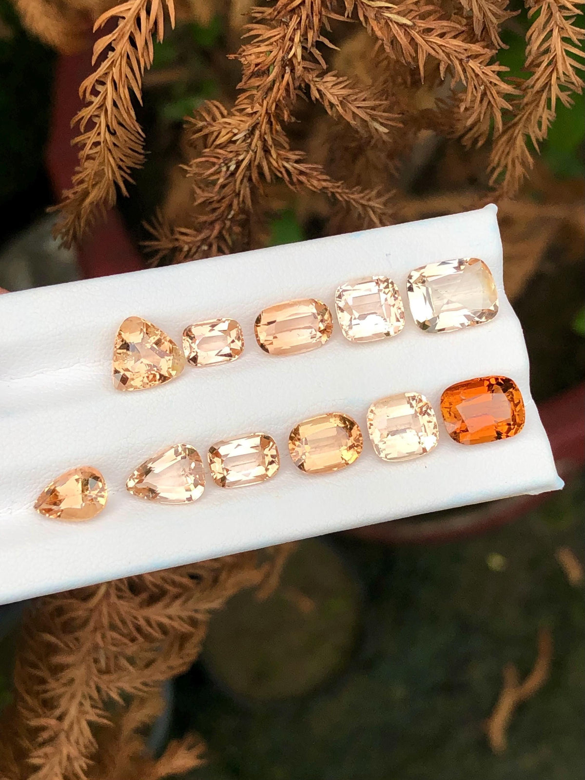 Golden Topaz 26.00ct Cushion — Natural Golden Gemstone - photo 6